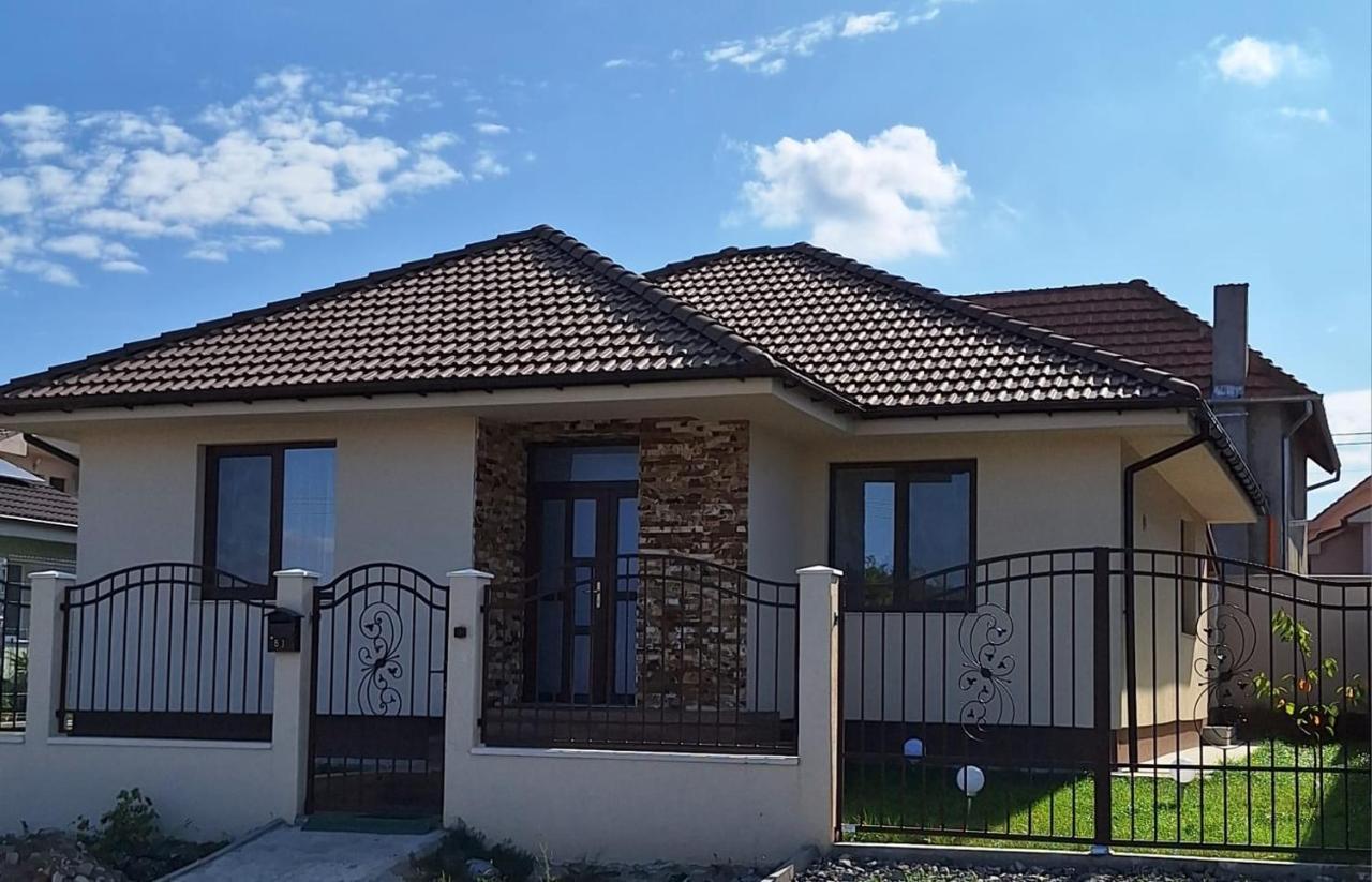 Casa De Langa Lac Орадеа Екстериор снимка