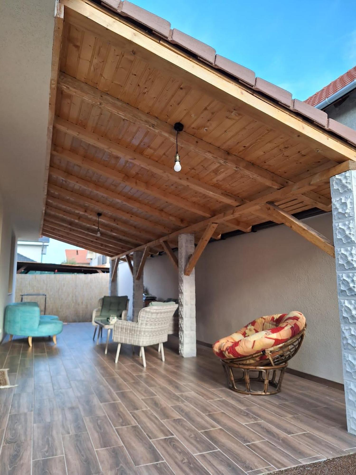 Casa De Langa Lac Орадеа Екстериор снимка